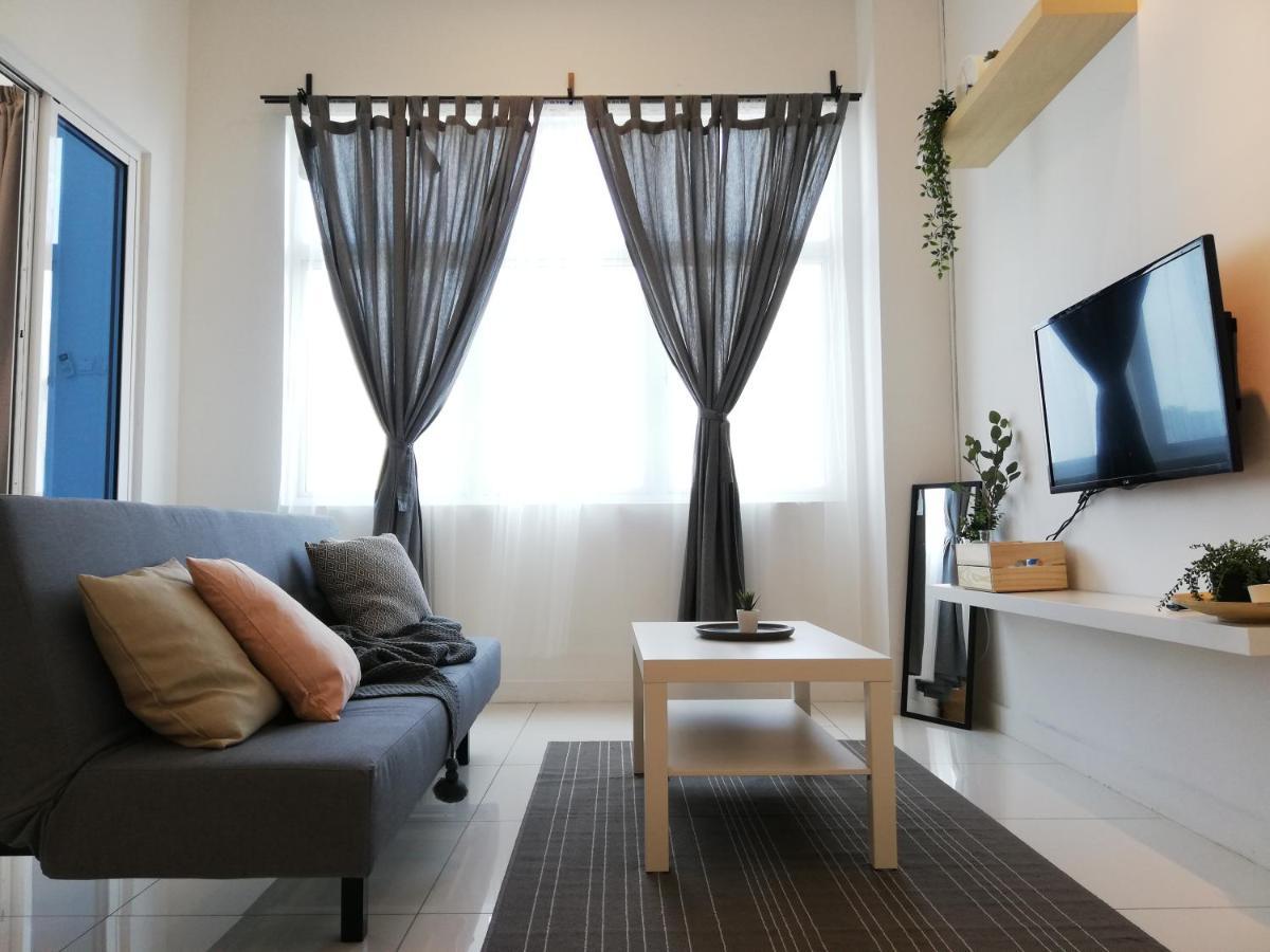 Puchong Skypod Residence @ Hostay Exterior photo